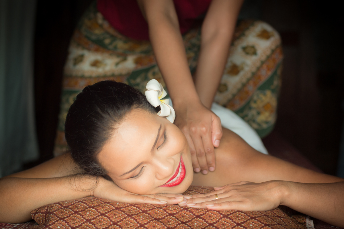 10 Surprising Balinese Massage Benefits